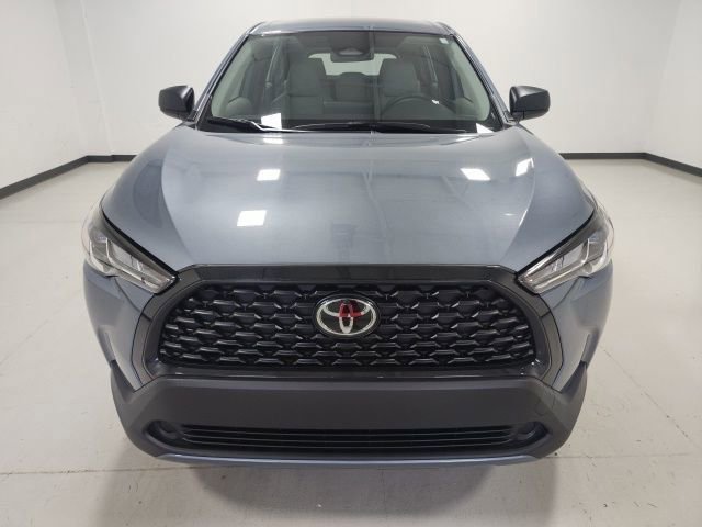 Used 2024 Toyota Corolla Cross L image 6