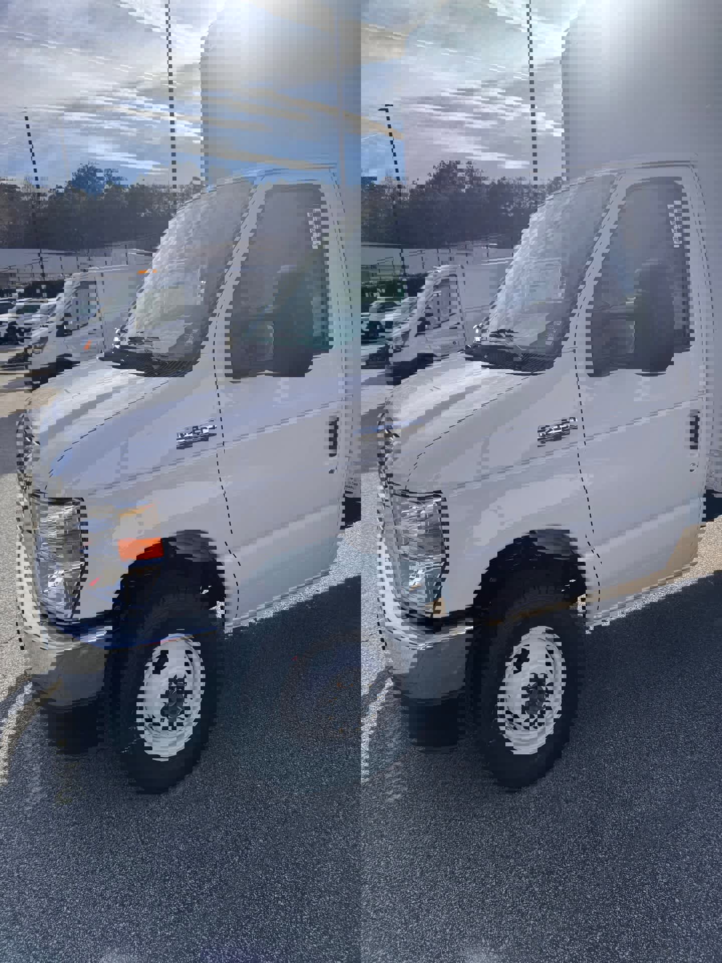 New 2026 Ford E-450 and Econoline 450 Super Duty w/ Power Equipment Group RWD image 6