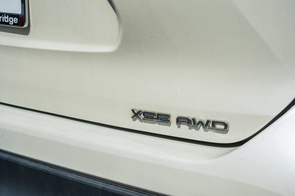 Used 2021 Toyota Highlander XSE AWD/4WD image 7