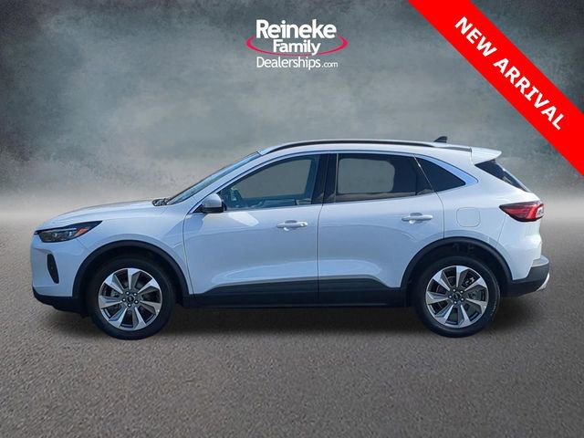 Used 2025 Ford Escape Platinum image 9