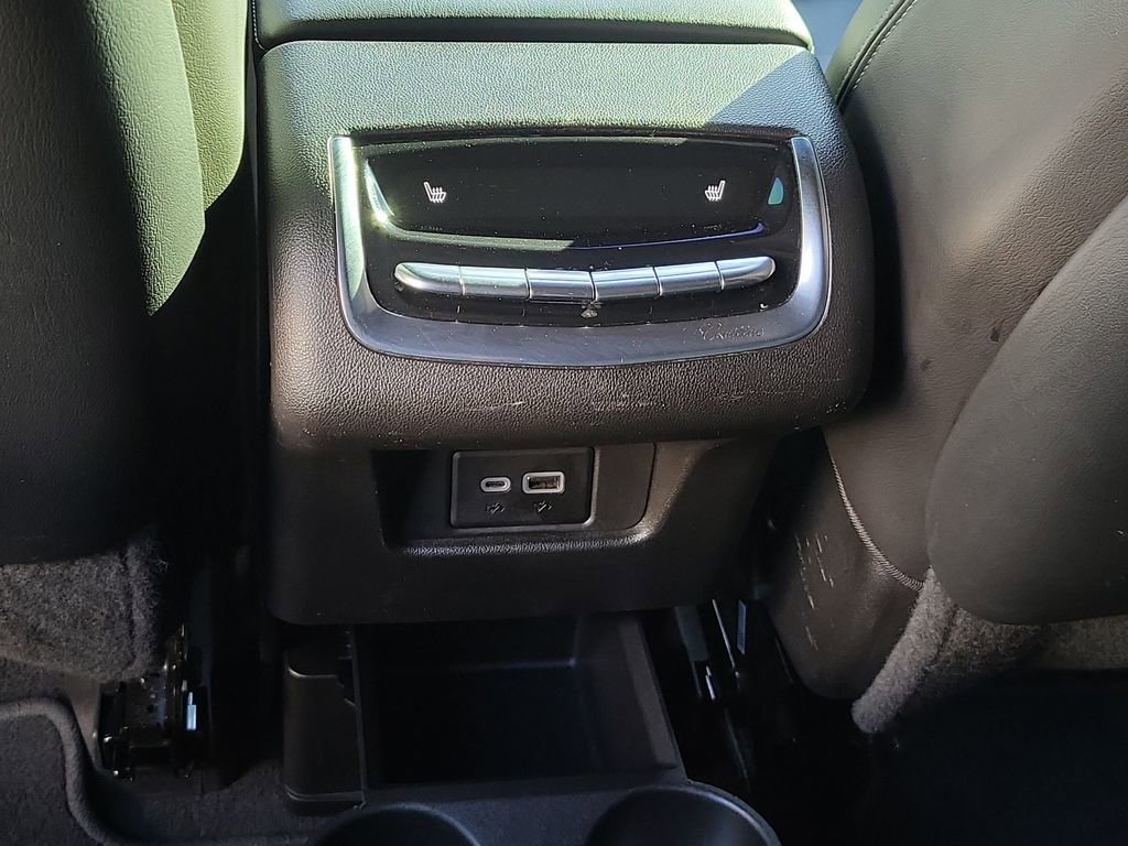 Used 2023 Cadillac XT6 Premium Luxury w/ Technology Package image 22