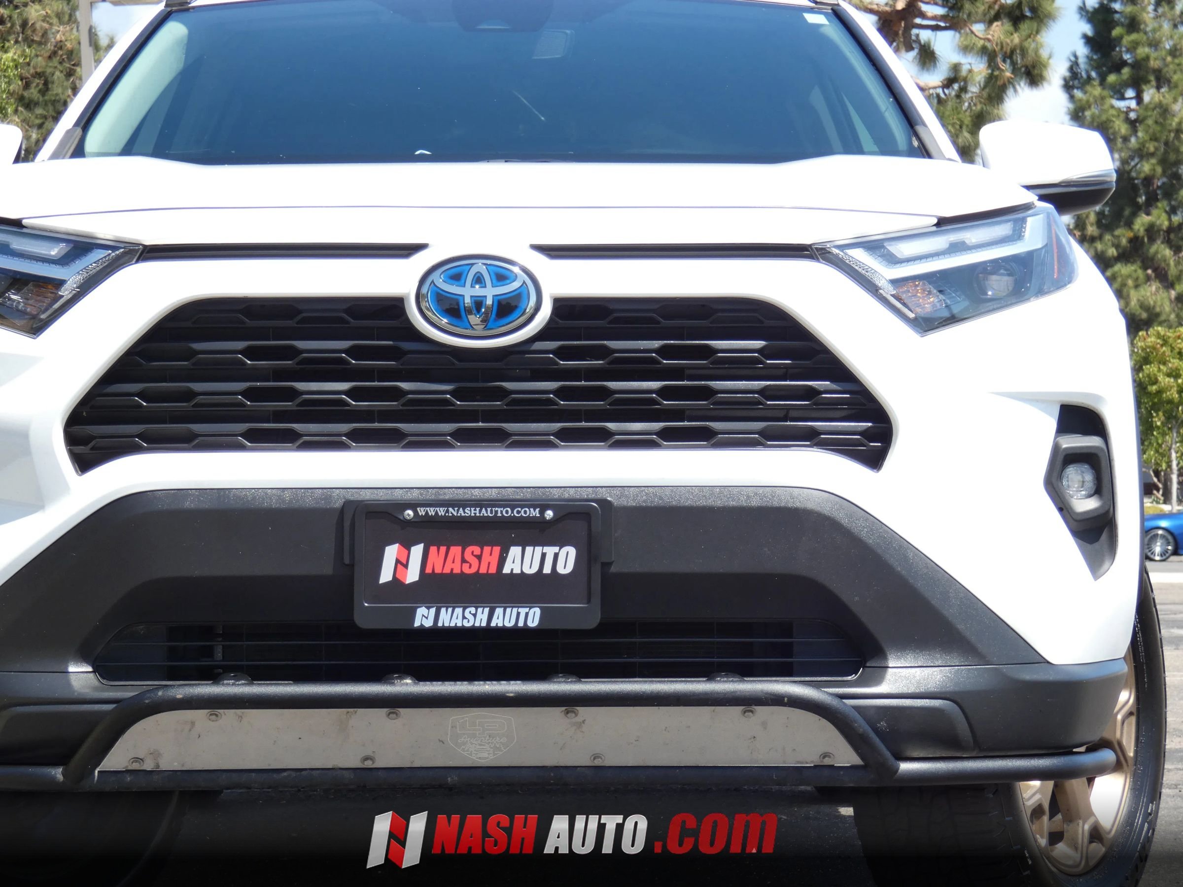 Used 2023 Toyota RAV4 AWD Hybrid image 17
