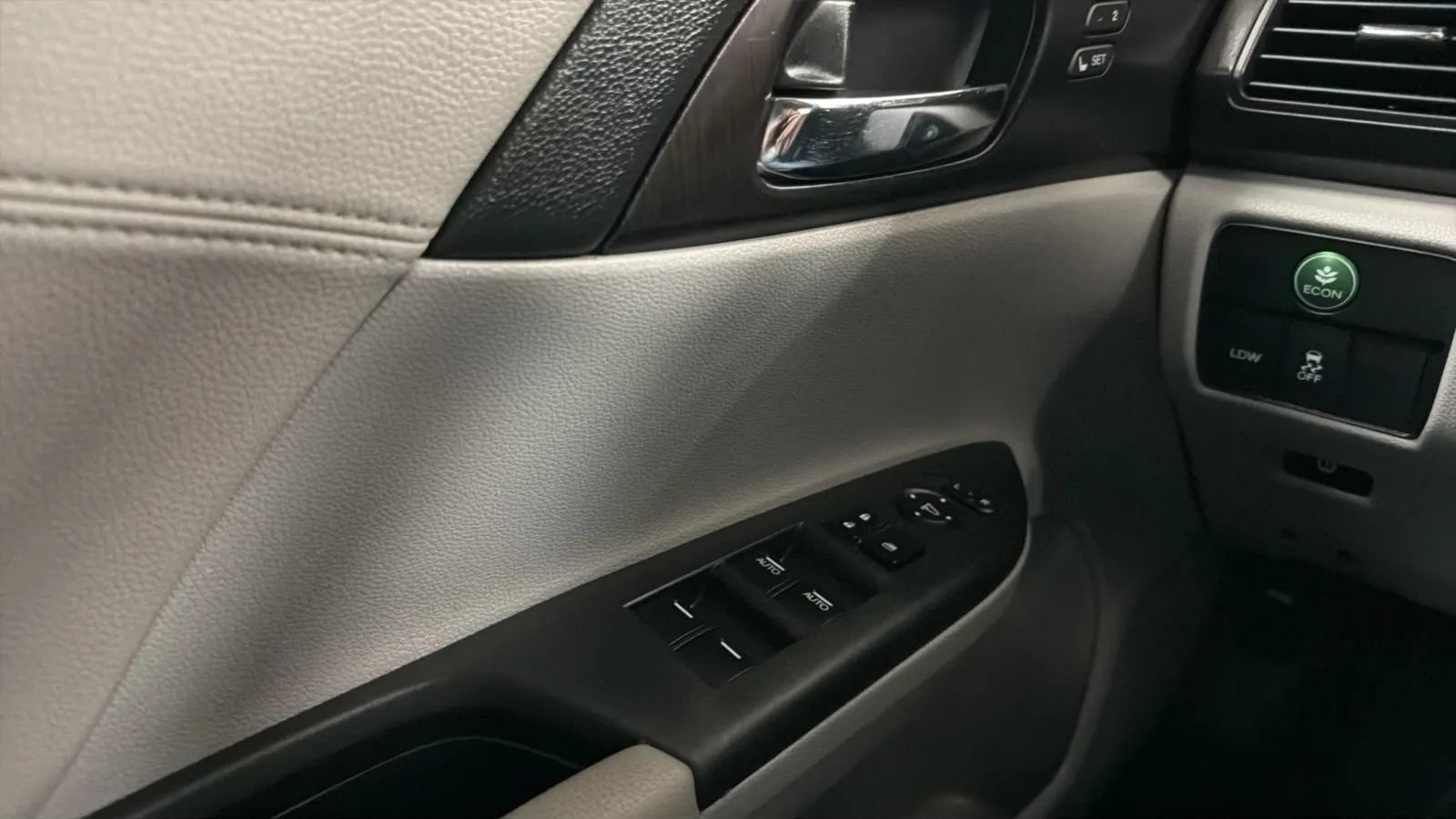 Used 2013 Honda Accord EX-L image 15
