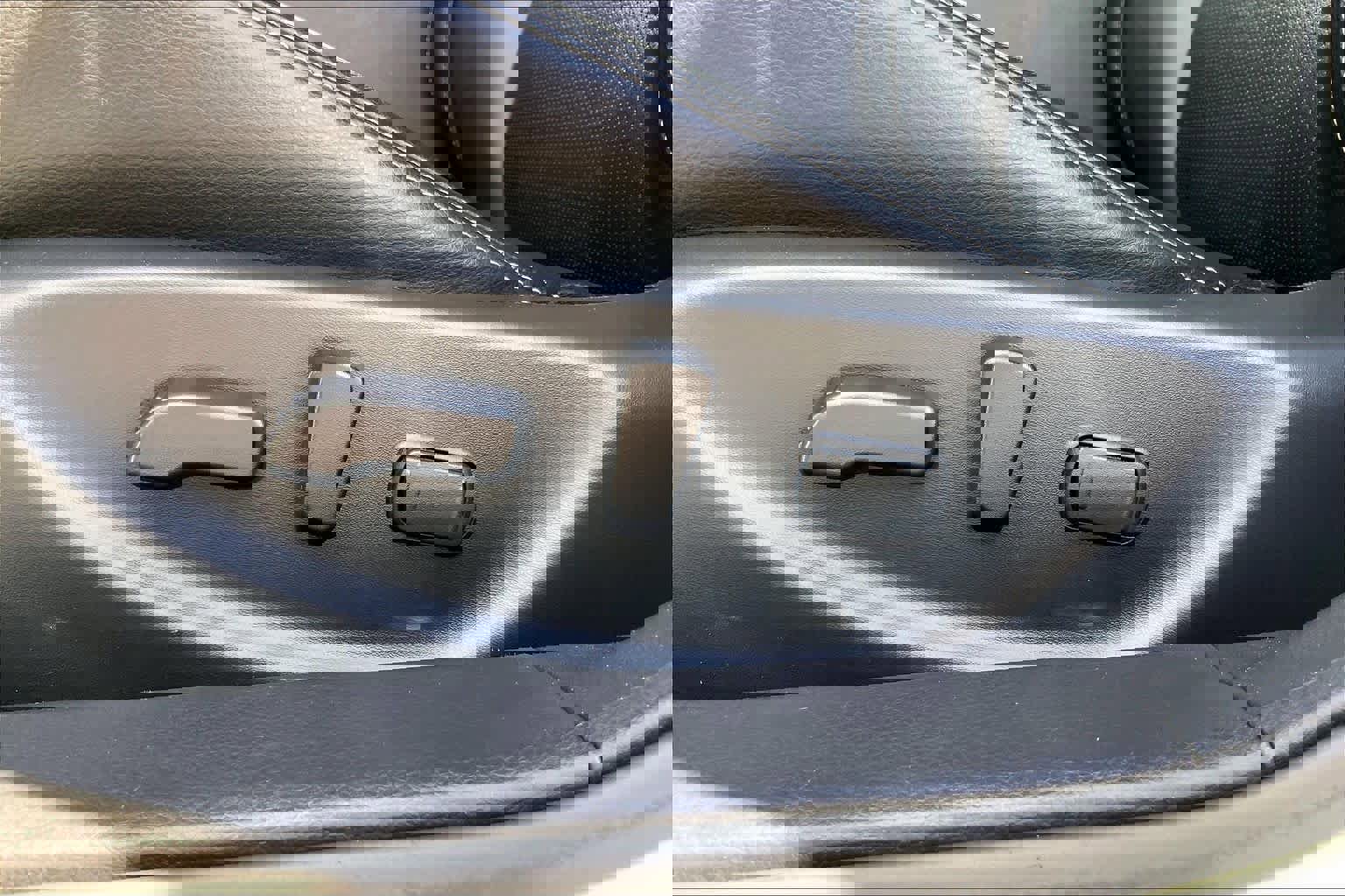 Used 2023 Nissan Maxima SL image 34