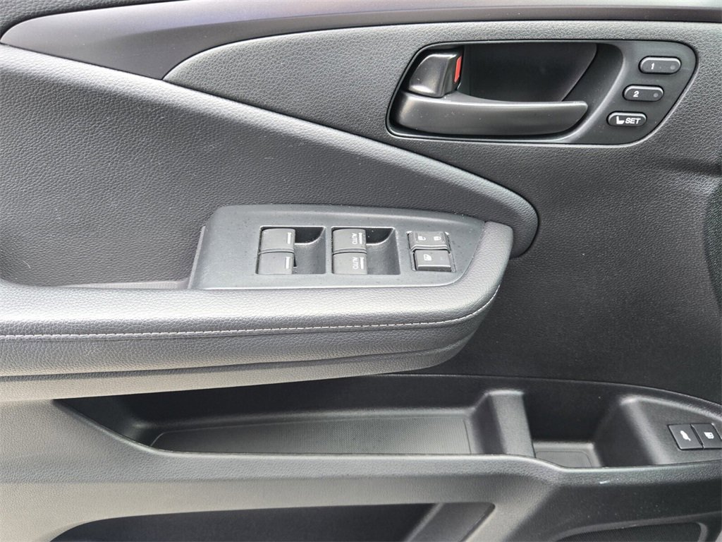 Certified 2023 Honda Passport EX-L image 26