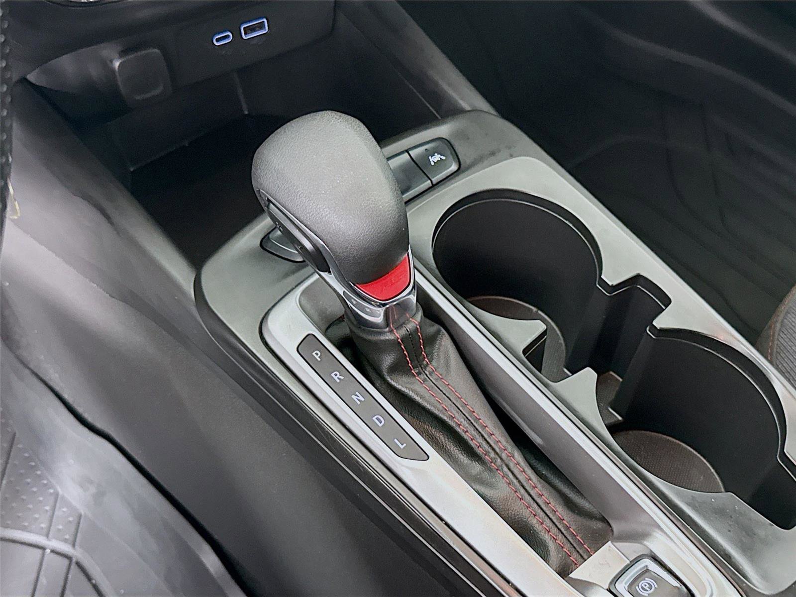 Used 2024 Chevrolet Trax RS w/ Driver Confidence Package image 17