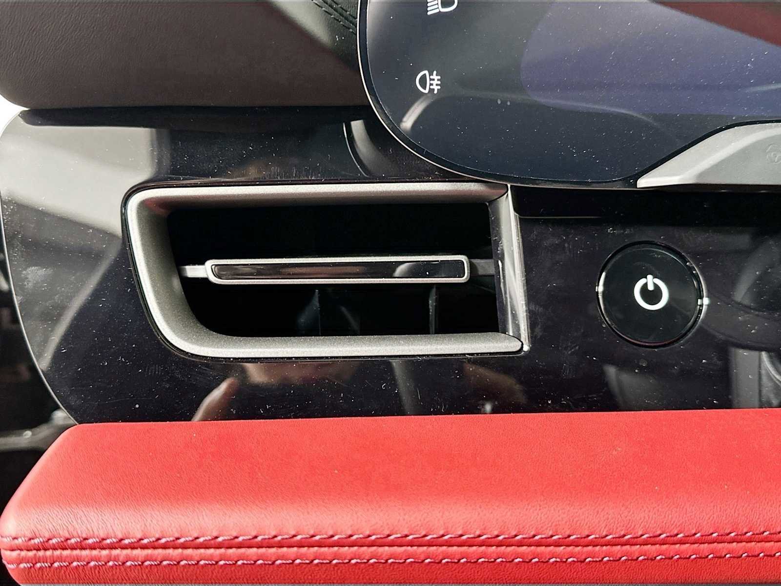 Certified 2025 Porsche Taycan image 11