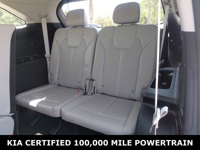 Used 2025 Kia Sorento S image 27