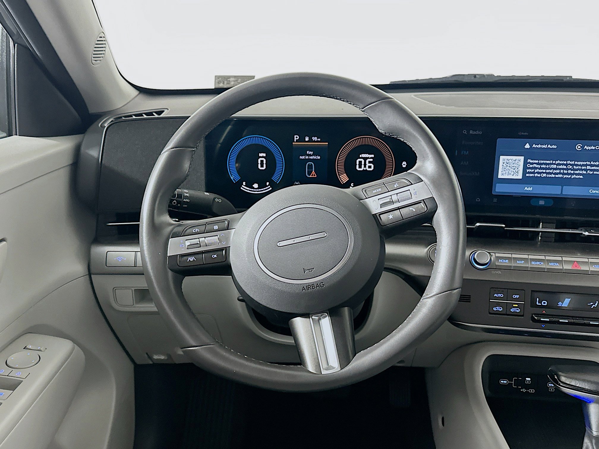Used 2025 Hyundai Kona SEL FWD image 18