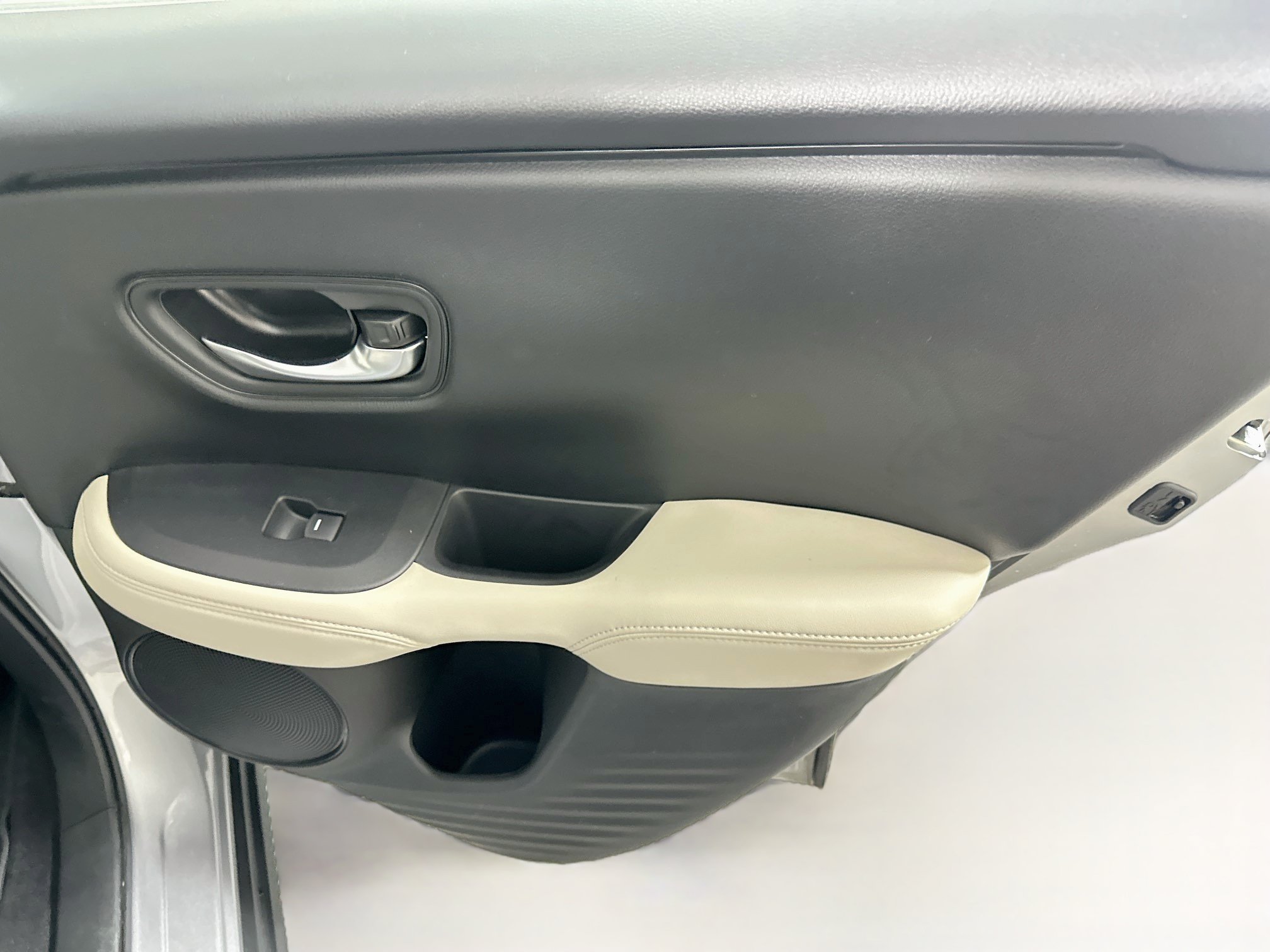 Used 2024 Honda HR-V LX image 28