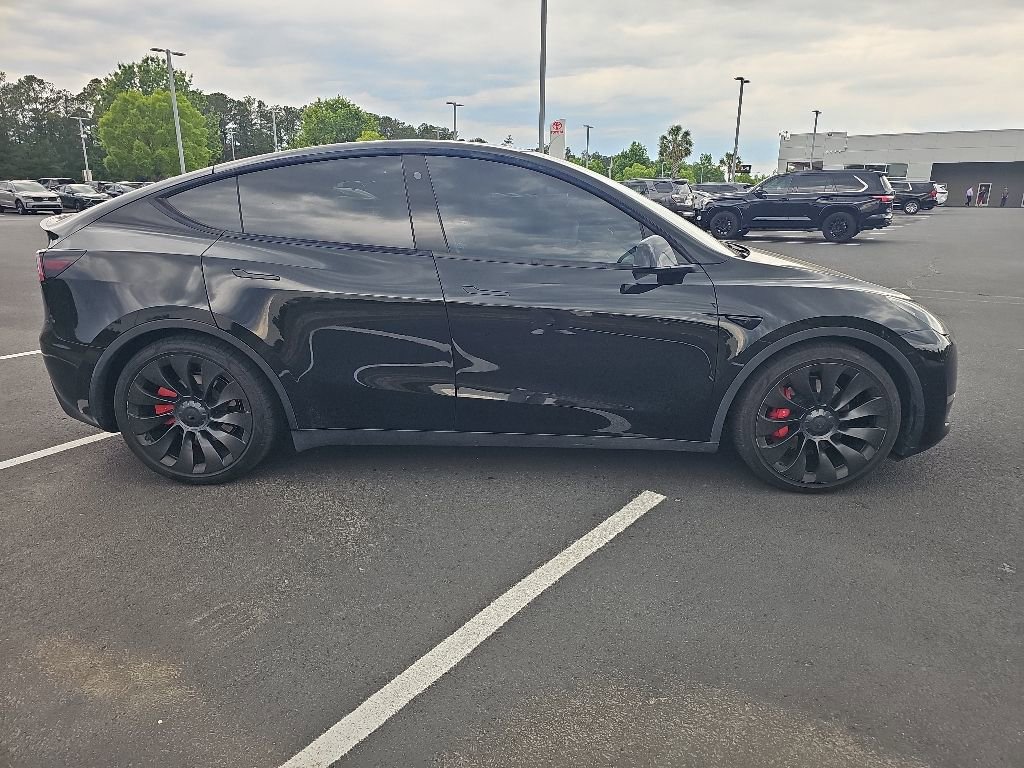 Used 2022 Tesla Model Y Performance AWD/4WD image 4