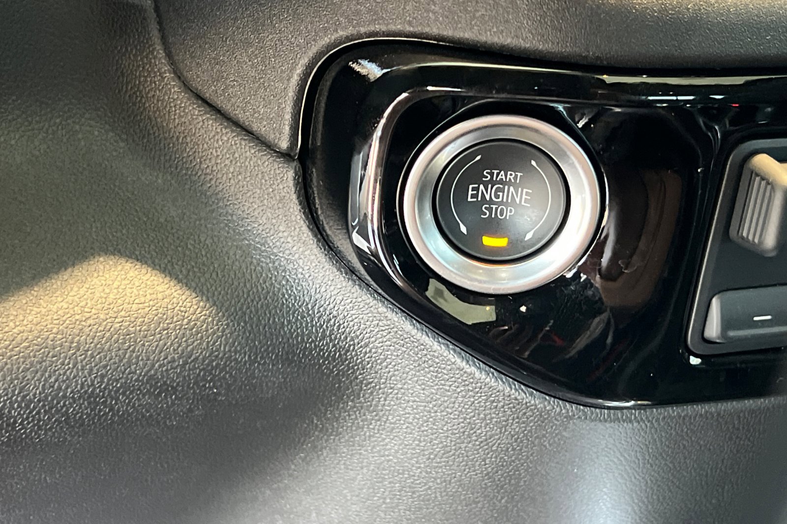 New 2025 Chevrolet Silverado 1500 LTZ image 20