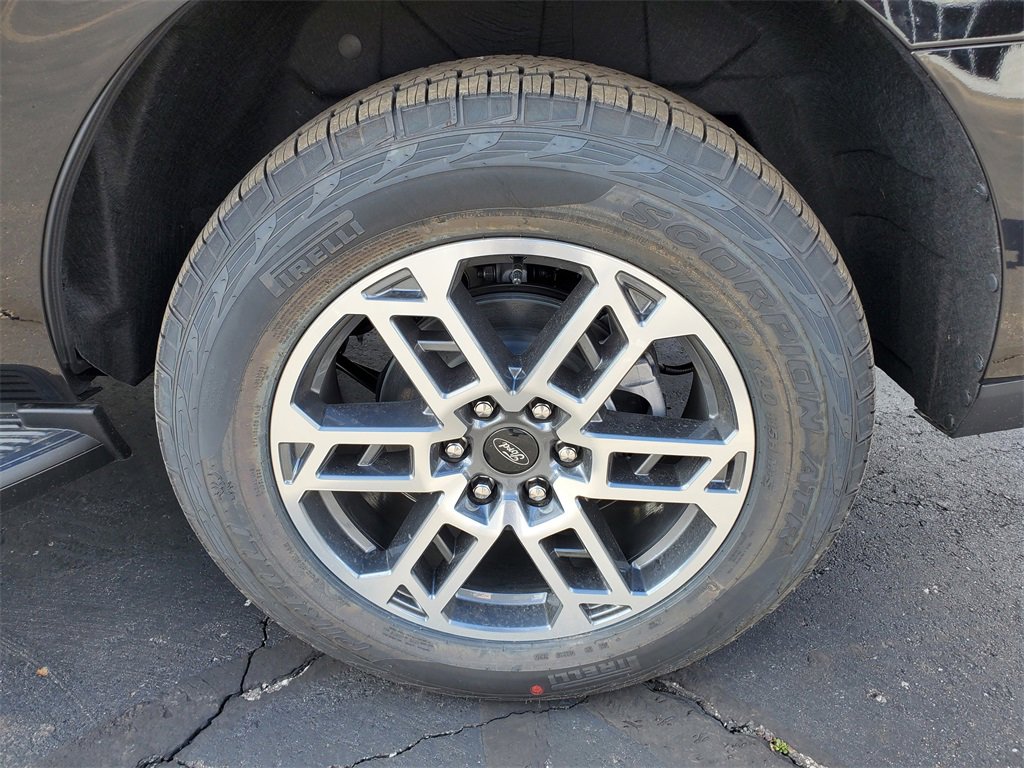 New 2025 Ford Expedition Active image 35