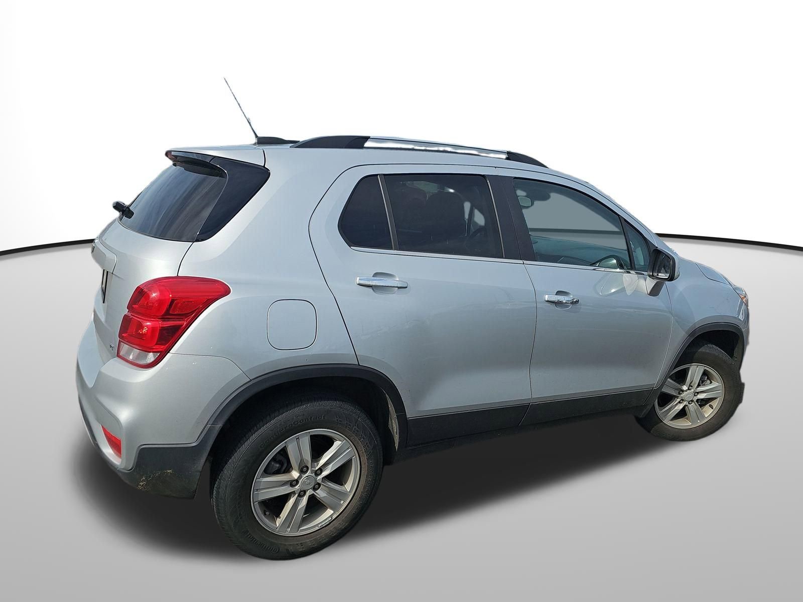 Used 2020 Chevrolet Trax LT w/ LT Convenience Package image 5