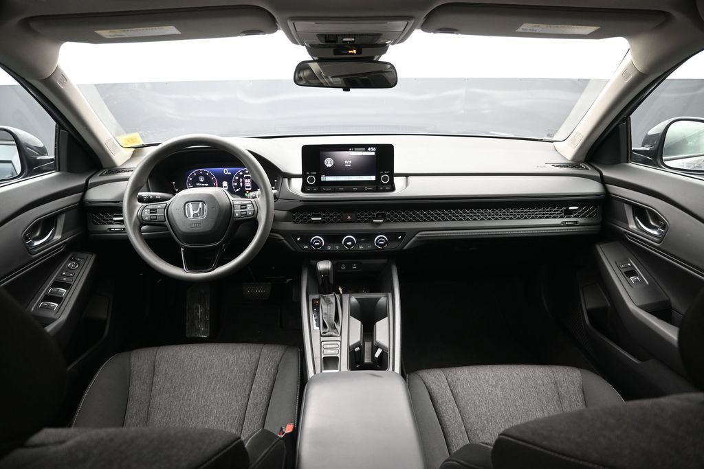 Used 2023 Honda Accord EX image 10