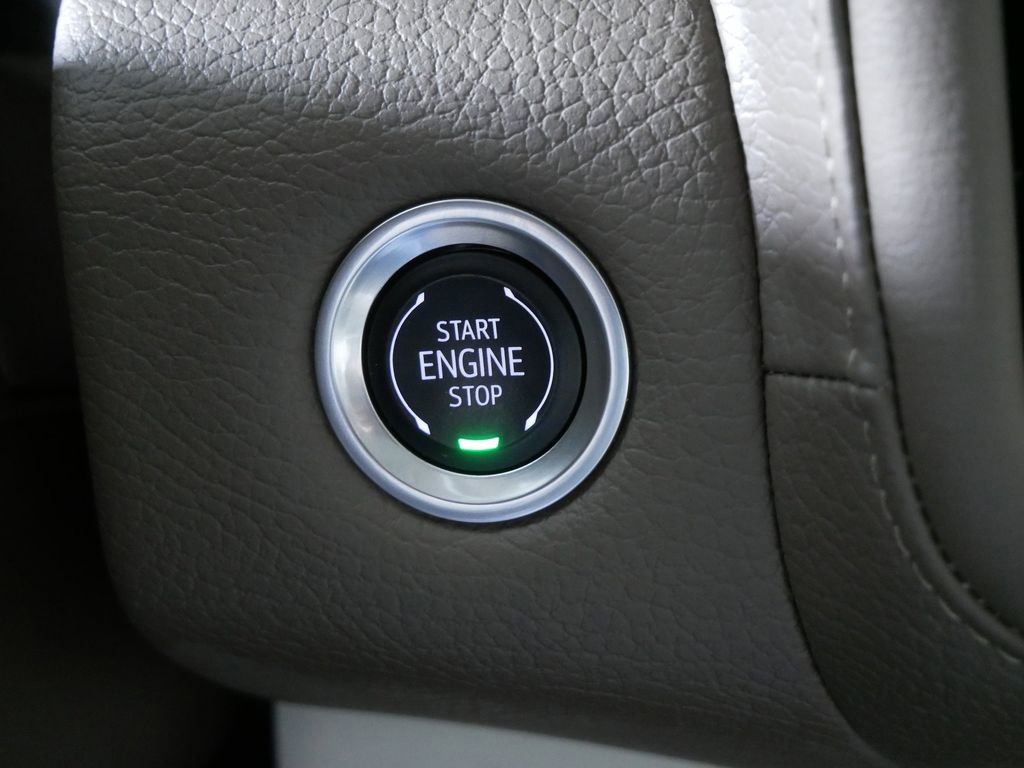 Used 2024 GMC Yukon Denali image 28