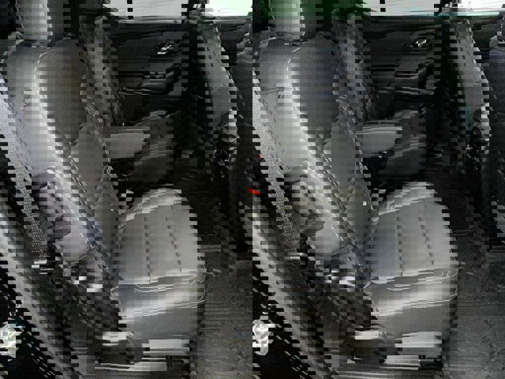 Certified 2023 Chevrolet Traverse LT w/ LPO, Floor Liner Package image 31