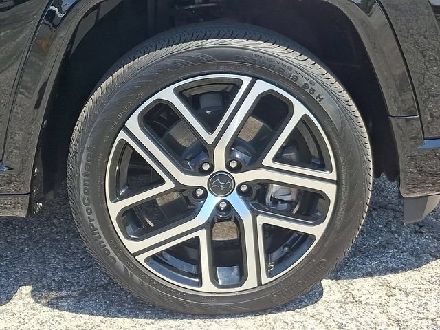 Certified 2025 Jeep Compass Limited w/ Elite Group AWD/4WD image 8