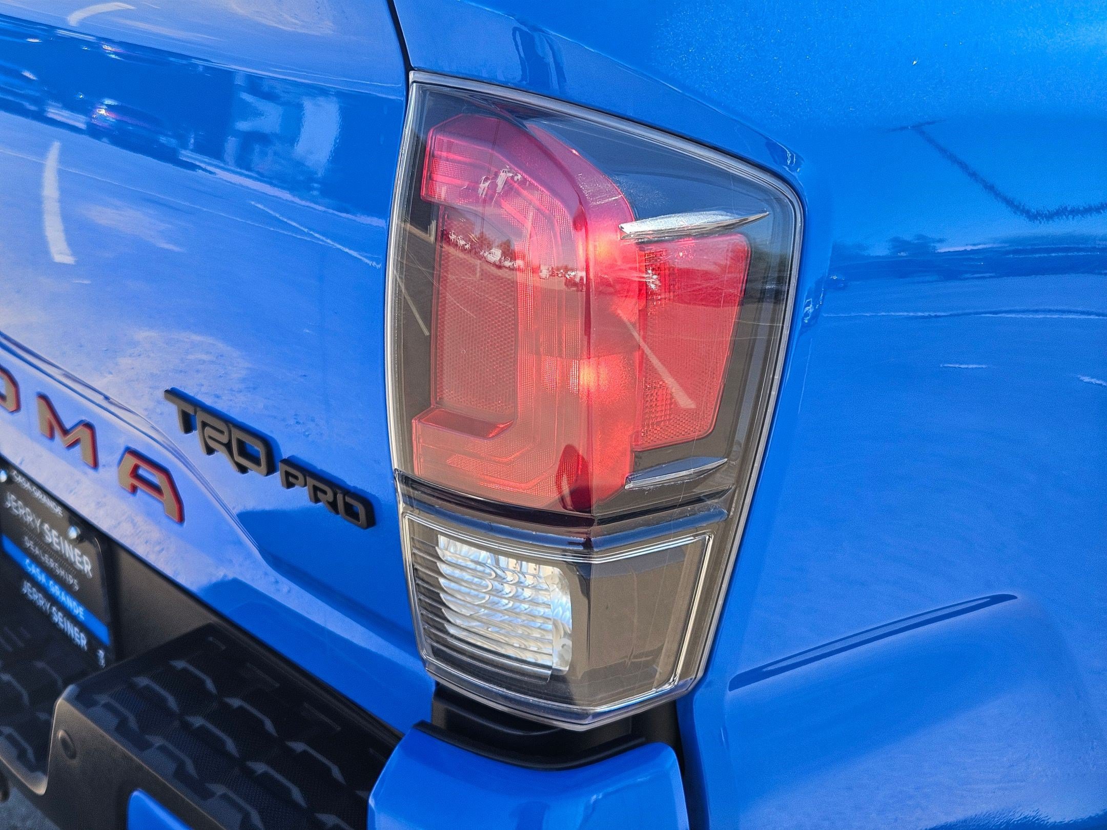 Used 2019 Toyota Tacoma TRD Pro w/ Desert Air Intake Package AWD/4WD image 12