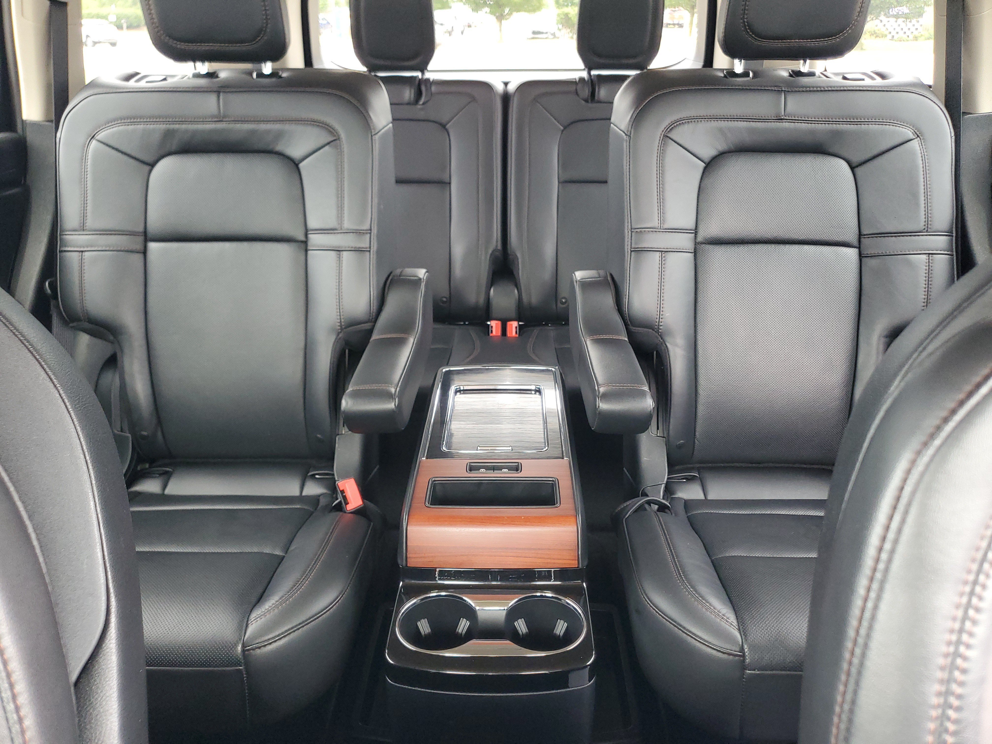 Used 2023 Lincoln Aviator Reserve w/ Equipment Group 201A AWD/4WD image 19