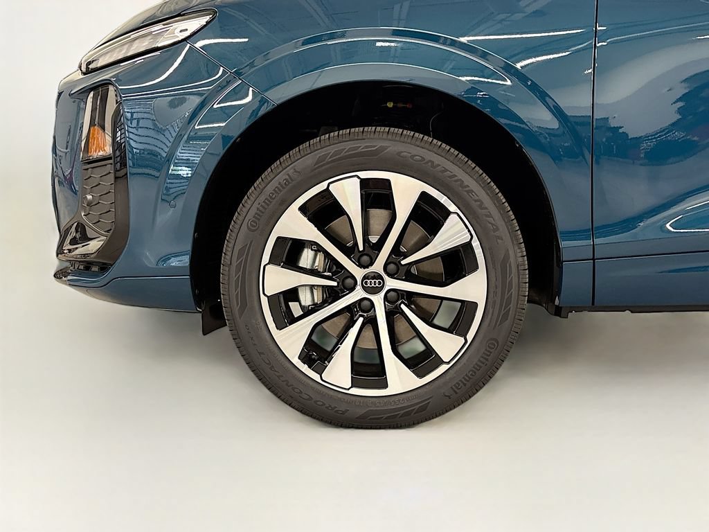 New 2026 Audi Q3 quattro 2.0T AWD/4WD image 19