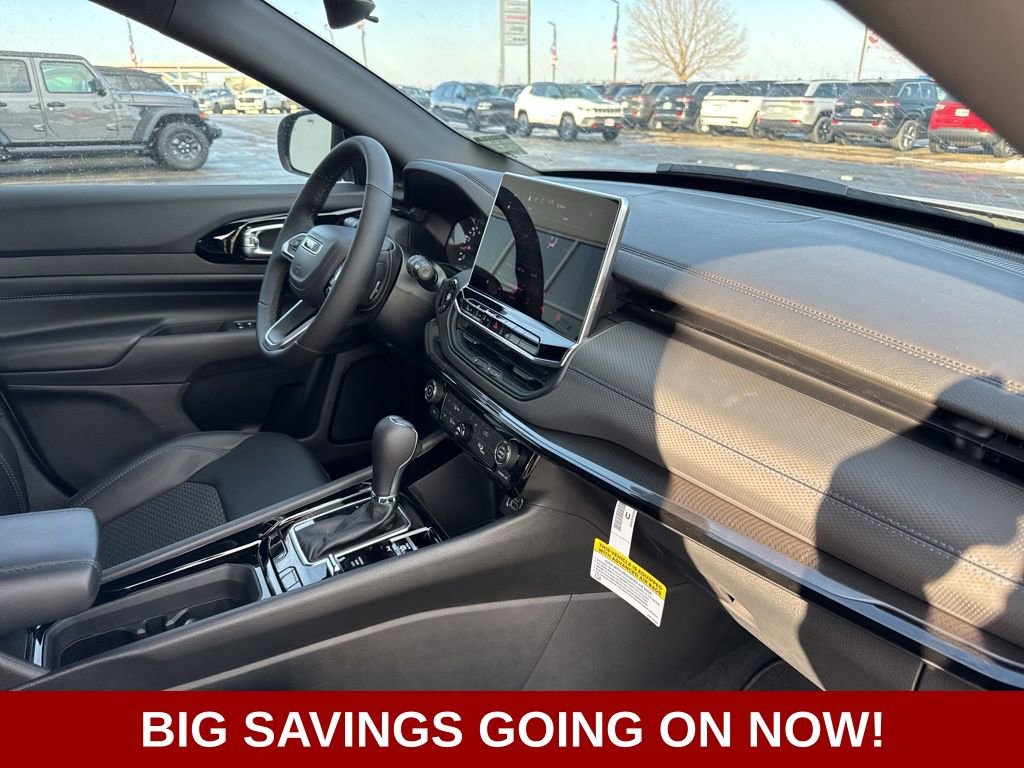 New 2026 Jeep Compass Latitude image 49