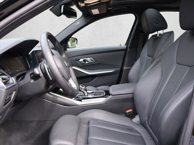 Used 2019 BMW 330i Sedan w/ Premium Package image 22