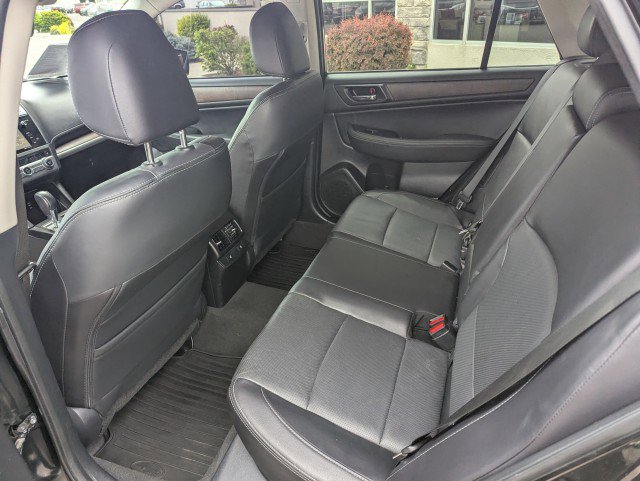 Used 2017 Subaru Outback 3.6R Limited image 24