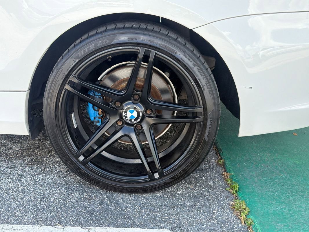 Used 2013 BMW 128i Convertible RWD image 10