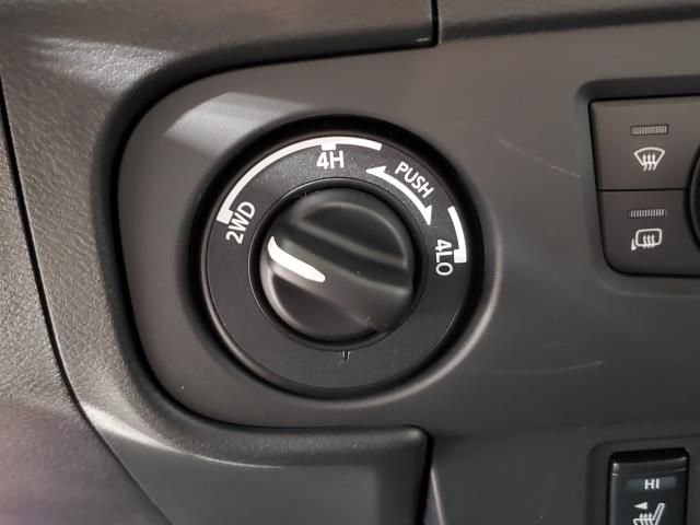 Used 2025 Nissan Frontier SV w/ SV Convenience Package image 29