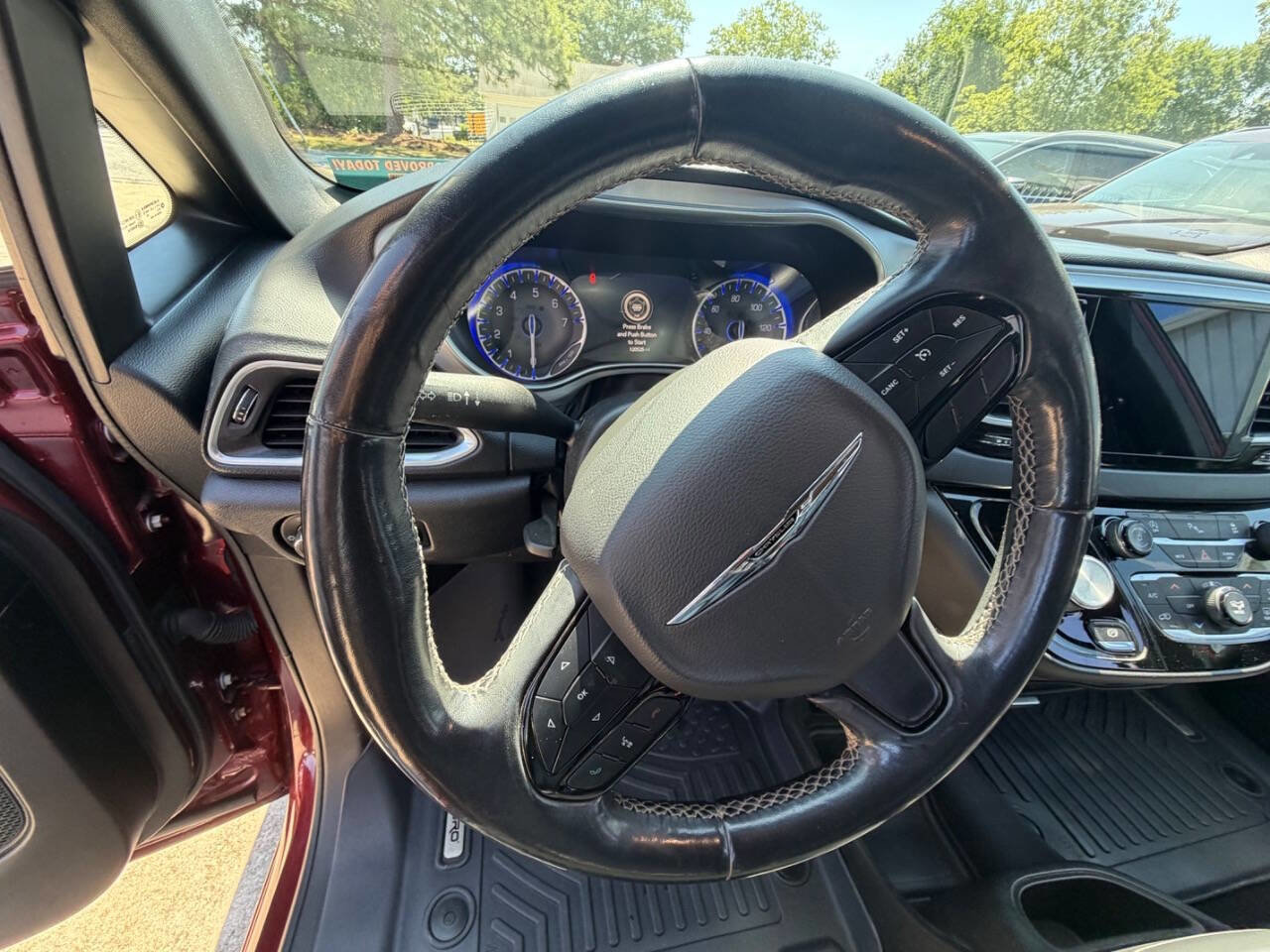 Used 2018 Chrysler Pacifica Touring-L Plus w/ S Appearance Package FWD image 13