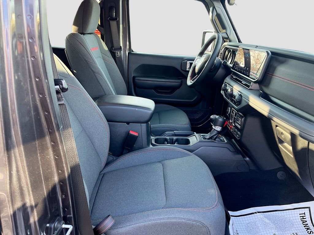 Used 2024 Jeep Gladiator Rubicon w/ Convenience Group image 26