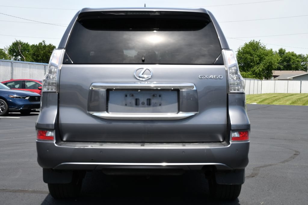 Used 2016 Lexus GX 460 w/ Premium Package AWD/4WD image 6