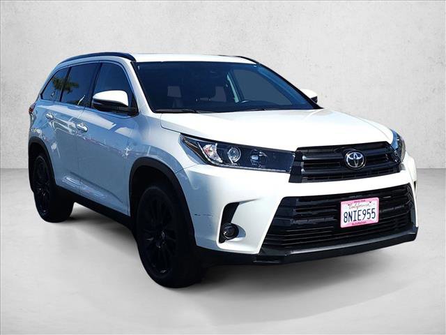 Certified 2019 Toyota Highlander SE AWD/4WD image 3
