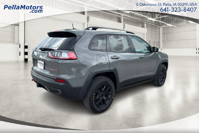 Used 2022 Jeep Cherokee Trailhawk w/ Sun, Sound & Nav Group AWD/4WD image 3