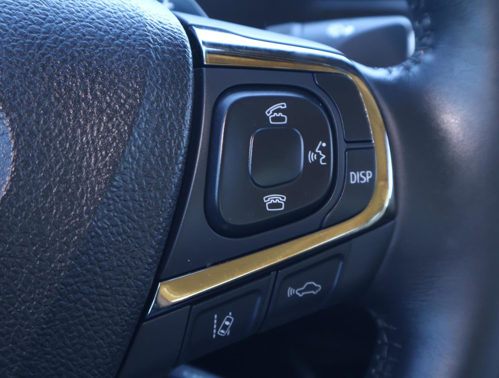 Used 2016 Toyota Avalon Limited w/ Toyota Safety Sense Package image 25