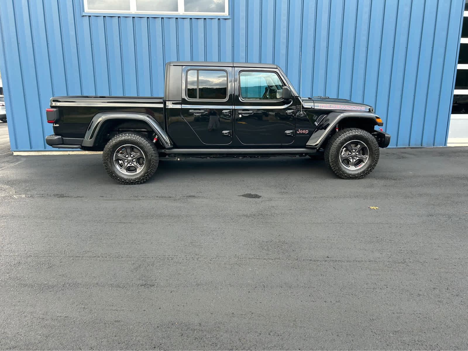 Used 2021 Jeep Gladiator Rubicon w/ LED Lighting Group image 17