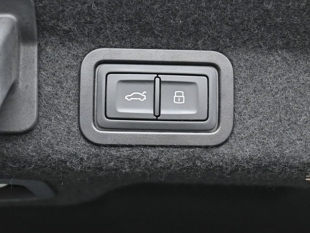 Used 2019 Audi A6 3.0T Prestige image 32