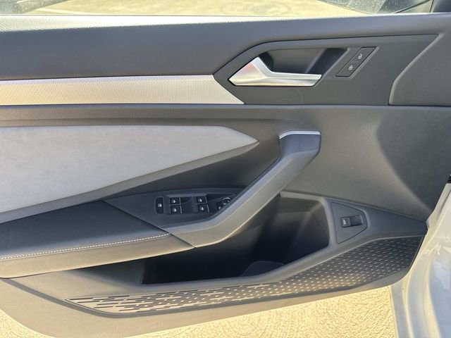 New 2025 Volkswagen Jetta SE image 16