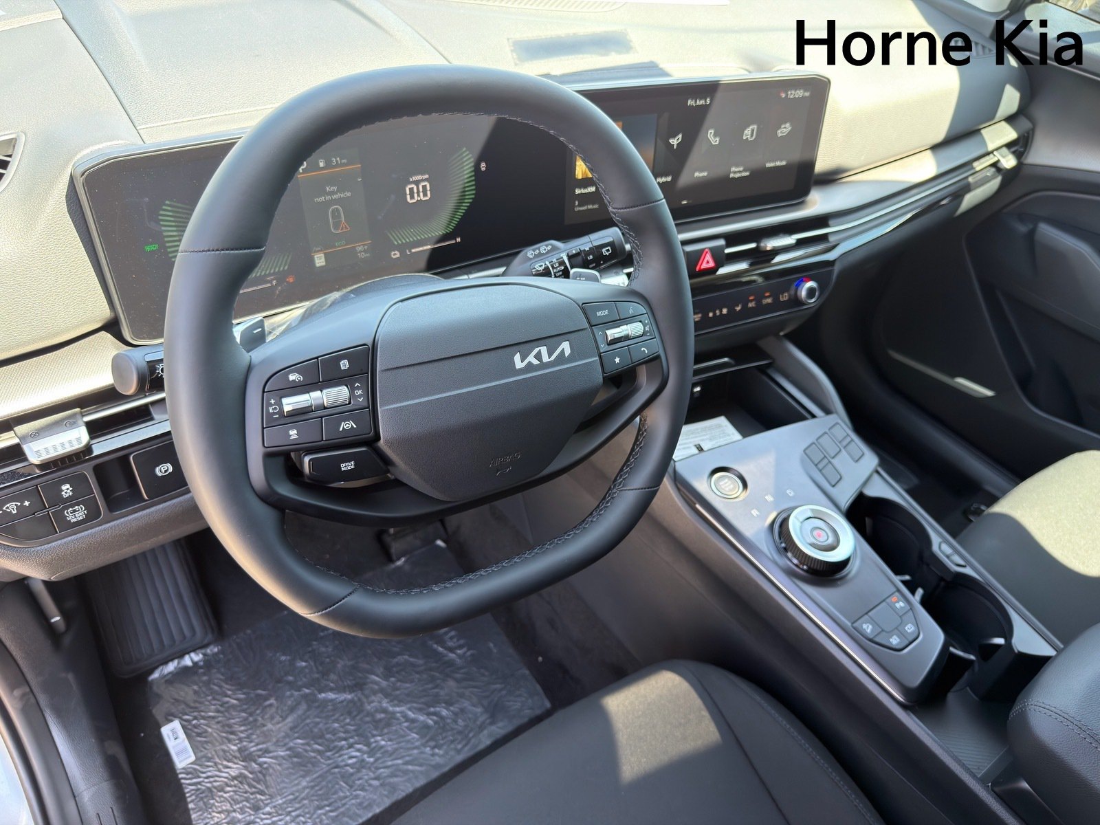 New 2026 Kia Sportage LX FWD image 11