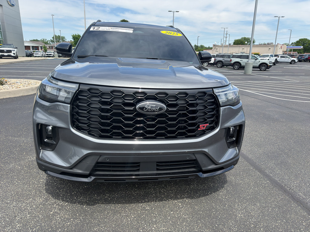 Used 2025 Ford Explorer ST w/ Sun And Sound Package AWD/4WD image 3