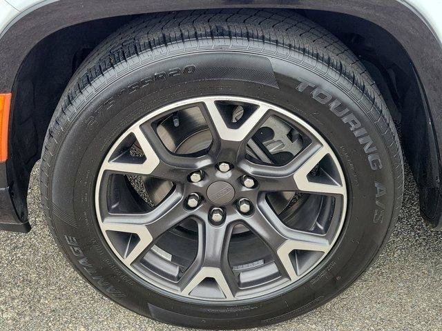Used 2024 Jeep Wagoneer Series III AWD/4WD image 7