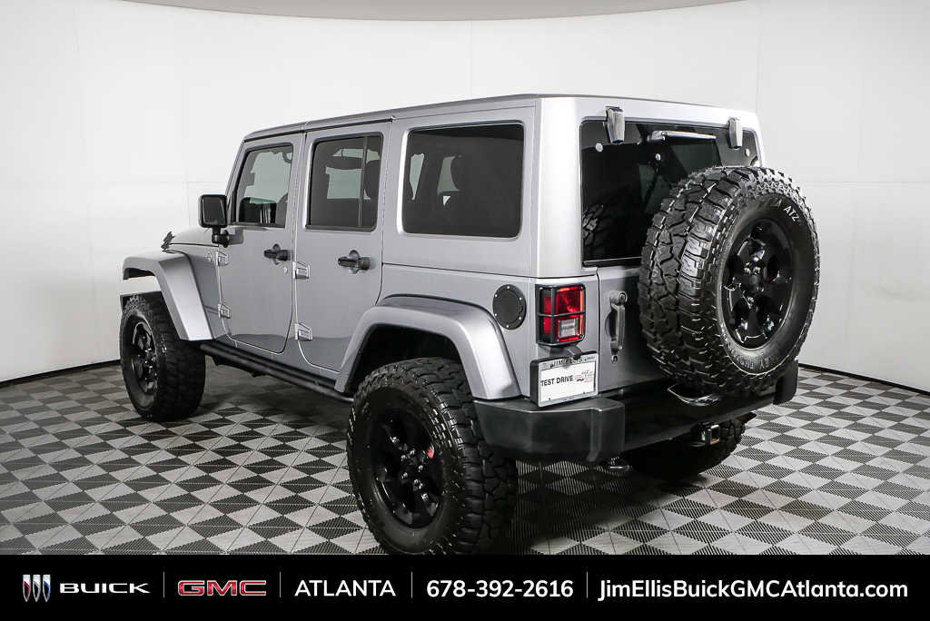 Used 2015 Jeep Wrangler Unlimited Sahara AWD/4WD image 26
