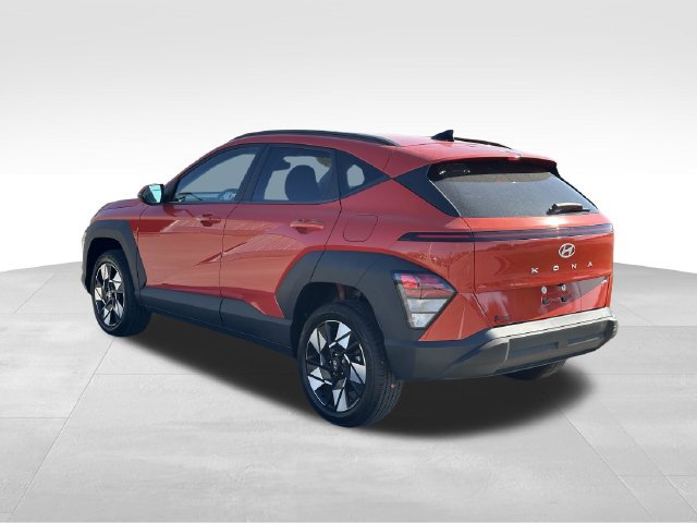 Used 2024 Hyundai Kona SEL AWD/4WD image 3
