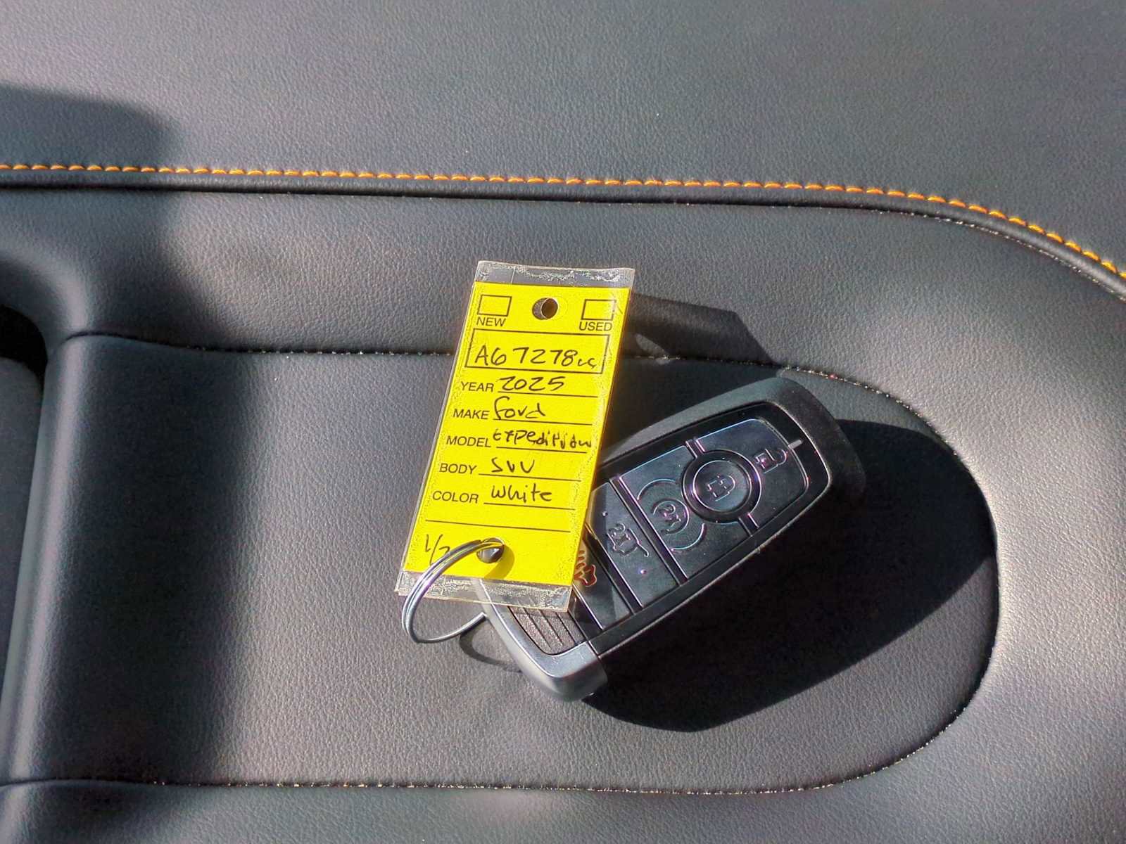 Used 2025 Ford Expedition Tremor AWD/4WD image 33
