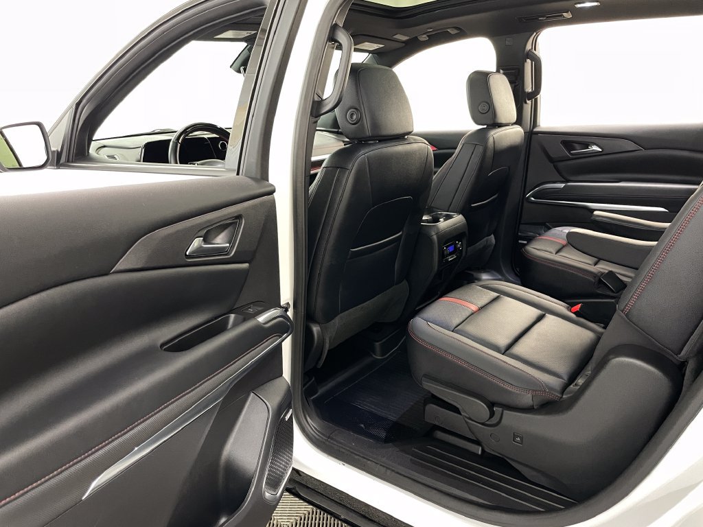 Used 2024 Chevrolet Traverse RS w/ LPO, Floor Liner Package AWD/4WD image 48