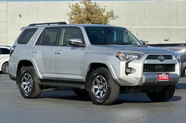 Certified 2024 Toyota 4Runner TRD Off-Road image 5
