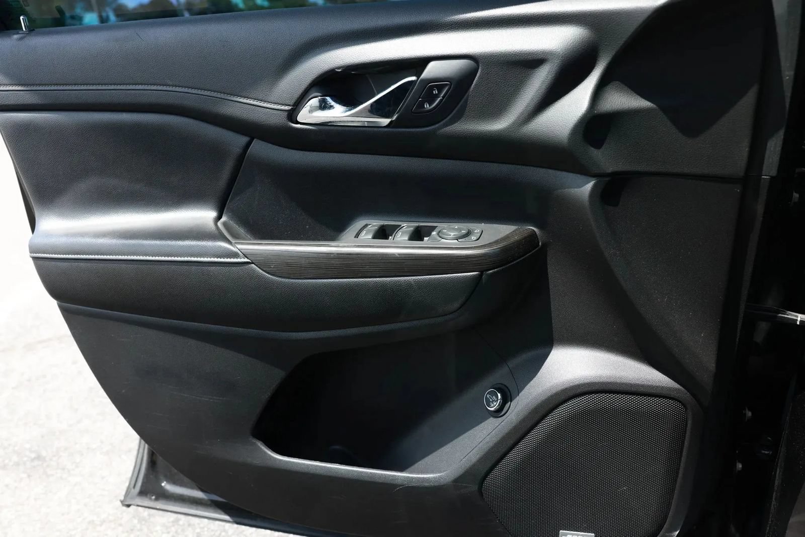 Used 2019 GMC Acadia SLT FWD image 23