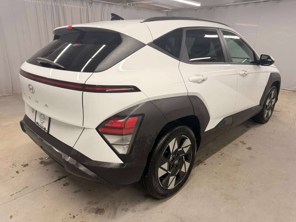 Used 2024 Hyundai Kona SEL FWD image 14