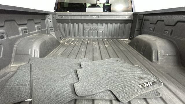 Used 2023 GMC Sierra 1500 SLT w/ SLT Convenience Package AWD/4WD image 28